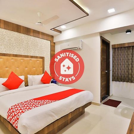 אחמדאבאד Oyo 24950 Hotel Shree Balaji Residency מראה חיצוני תמונה