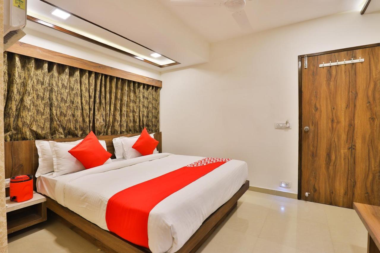 אחמדאבאד Oyo 24950 Hotel Shree Balaji Residency מראה חיצוני תמונה