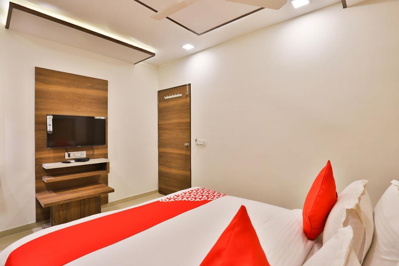 אחמדאבאד Oyo 24950 Hotel Shree Balaji Residency מראה חיצוני תמונה