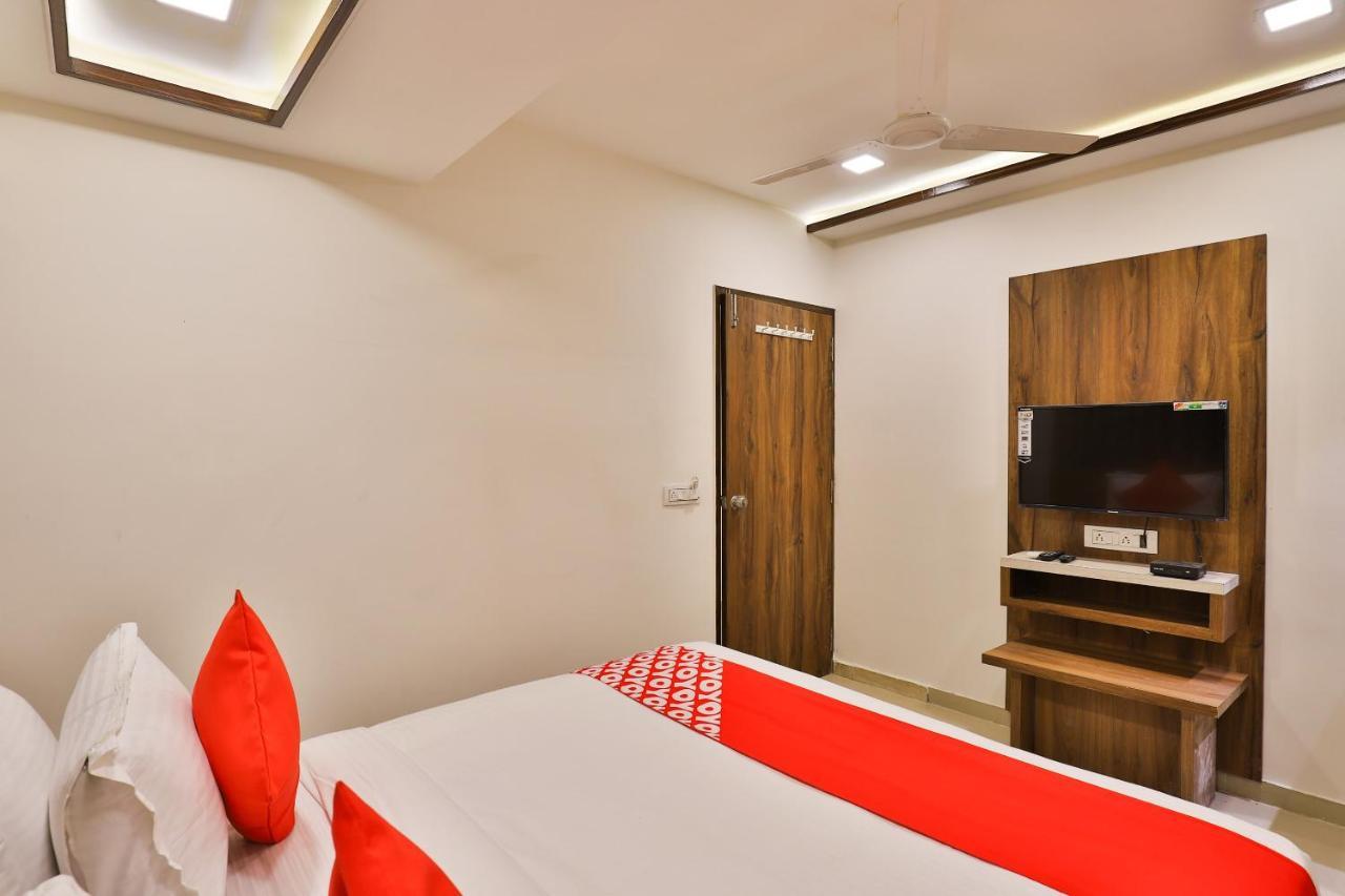 אחמדאבאד Oyo 24950 Hotel Shree Balaji Residency מראה חיצוני תמונה