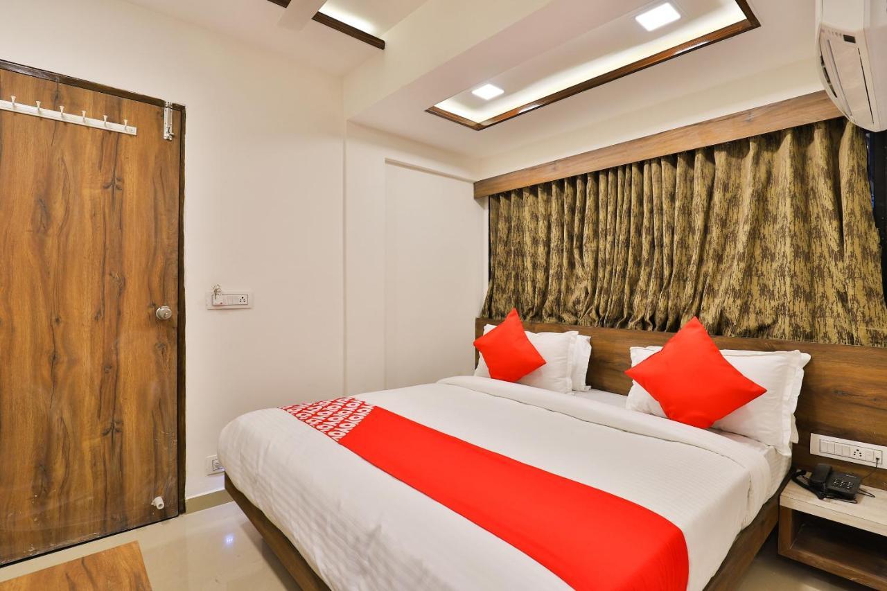 אחמדאבאד Oyo 24950 Hotel Shree Balaji Residency מראה חיצוני תמונה