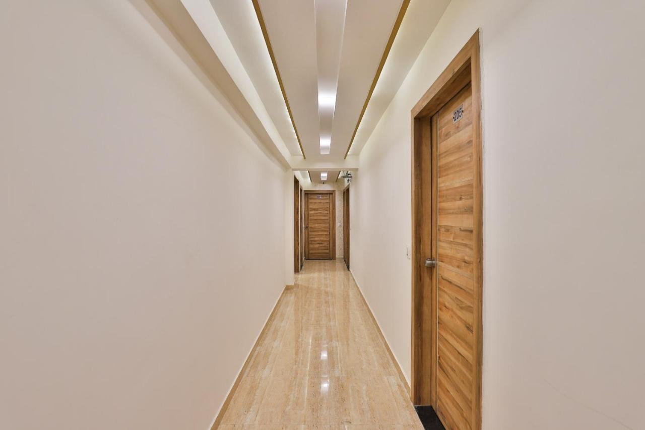 אחמדאבאד Oyo 24950 Hotel Shree Balaji Residency מראה חיצוני תמונה